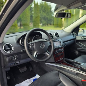 Mercedes Klasa M W164 Off-roader 3.0 V6 (280 CDI) 190KM 2006 Mercedes ML 280 CDI 4Matic 7G Automat 3.0 Diesel, zdjęcie 23