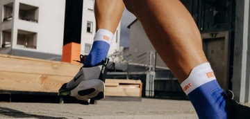 COMPRESSPORT Skarpetki do biegania wysokie PRORACING SOCKS V4 T2
