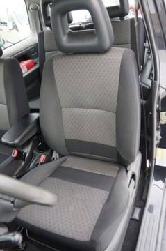 Suzuki Jimny III Standard 1.3 VVT 85KM 2005 Suzuki Jimny 1.3 Benzyna 85 KM, 4x4, Klima, Hak, Maly przebieg, Zarejestro, zdjęcie 19