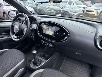 Toyota Aygo X 1.1 VVT-i 72KM 2022 Toyota Aygo X 1.0 VVTi Style 1.0 VVTi Toyota Aygo, zdjęcie 18