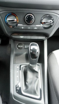 Hyundai i20 II Active 1.4 100KM 2016 Hyundai i20 Automat Klima Mały przebieg, zdjęcie 17