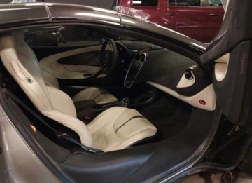  McLaren 570S Coupe 2018, 3.8L, od ubezpieczalni, zdjęcie 14