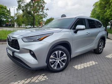 Toyota Highlander III 2.5 248KM 2023 highlander XLE * 2.5l Hybrid 247KM 4X4/AWD Przebieg:9,928km Idealny stan, zdjęcie 2