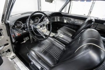 Ford Thunderbird III 1962 Ford Thunderbird 6.4 V8. Stan kolekcjonerski. 1963, zdjęcie 24