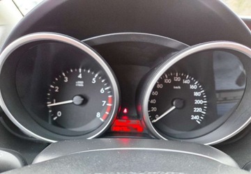 Mazda 5 II 1.8 MZR 115KM 2013 Mazda 5 1,8 Ben 6-Biegow 7 osobowa 1.8 Benzyna 116KM, zdjęcie 11