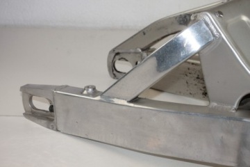 YAMAHA R6 RJ01 RJ03 98-02 РЫЧАГ УПРАВЛЕНИЯ ЗАДНЕЙ ОСЬЮ