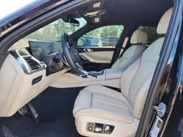 BMW X6 G06 SUV Facelifting 3.0 40i 381KM 2025 BMW X6 2025r., xDrive40I, 3L, od ubezpieczalni 3.0 Benzyna 380KM, zdjęcie 6
