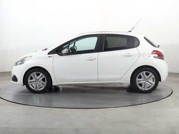Peugeot 208 I Hatchback 5d Facelifting 1.2 PureTech 82KM 2016 Peugeot 208 1.2 PureTech, Navi, Klima, Tempomat, zdjęcie 2