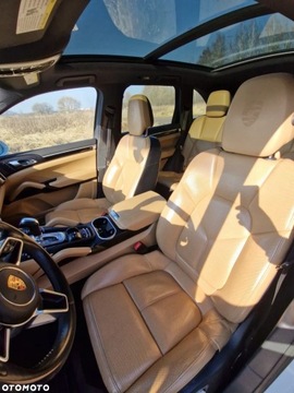 Porsche Cayenne II SUV Facelifting 3.6 300KM 2017 PORSCHE CAYENNE (92A) - 3.6 300 KM, zdjęcie 8