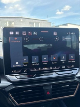 Cupra Leon II Hatchback Facelifting 1.5 eTSI MHEV 150KM 2025 Cupra Leon 1.5 eTSI 150 KM DSG Gwarancja Kamera ACC Navi FV23, zdjęcie 19