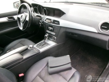 Mercedes Klasa C W204 Kombi T204 1.8 180 CGI BlueEFFICIENCY 156KM 2011 MERCEDES C KLASA AVANTGARDE AUTOMAT BENZYNA, zdjęcie 8