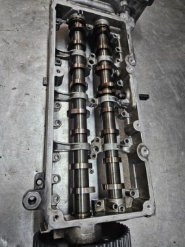 КАССЕТНЫЙ ВАЛ ВЫПУСКНОЙ ВАЛ AUDI CNH 2.0TDI 04L103292G 04L103308D