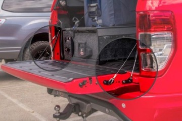 VZPĚRY/TLAKOVAČE ZADNÍ KRYT PICKUP ISUZU D-MAX 2012-