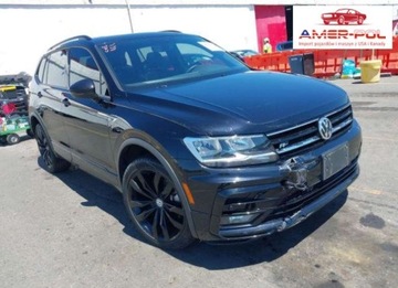 Volkswagen Tiguan II 2021 Volkswagen Tiguan 2021, 2.0L, 4x4, SE R-LINE BLACK, od ubezpieczalni 2.0