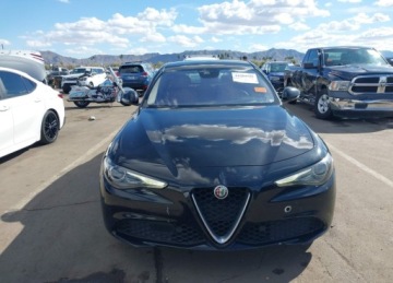 Alfa Romeo Giulia II 2018 Alfa Romeo Giulia 2018r., Ti Lusso Awd, 2L, od ubezpieczalni 2.0 Benzyna, zdjęcie 5