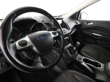 Ford Kuga II 2016 Ford Kuga panorama navi grzane fotele półskóra, zdjęcie 13