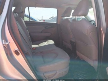 Toyota Highlander III 2021 Toyota Highlander XLE 2021 3.5l 3.5 Benzyna 295KM, zdjęcie 12