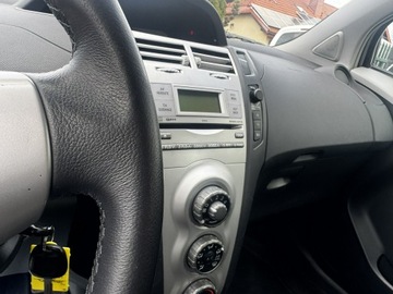 Toyota Yaris II Hatchback 5d 1.0 VVT-i 69KM 2006 Toyota Yaris Raty Zamiana Gwarancja zadbana zdrowa, zdjęcie 12