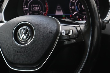 Volkswagen Arteon Fastback 2.0 TDI 150KM 2018 VW Arteon 2.0 TDI, Salon Polska, Serwis ASO, zdjęcie 16
