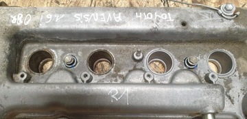 Toyota Avensis 1,6 крышка клапана