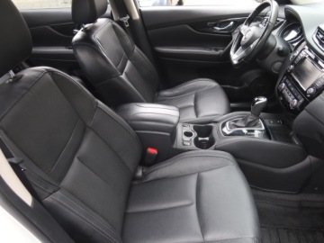 Nissan X-Trail III Terenowy Facelifting 1.3 DIG-T 158KM 2021 Nissan X-Trail 1.3 DIG-T, Salon Polska, zdjęcie 8