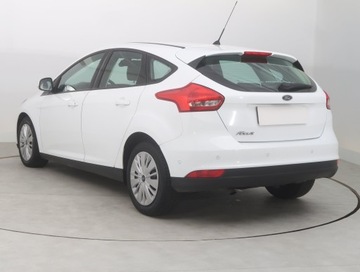 Ford Focus III Hatchback 5d facelifting 1.5 TDCi 95KM 2015 Ford Focus 1.5 TDCi, Salon Polska, Serwis ASO, zdjęcie 3