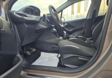 Peugeot 208 I Hatchback 3d 1.2 VTI 82KM 2014 Peugeot 208 1,2 82KM - Active - salon PL, bezwypadkowy 1.2 Benzyna 82KM, zdjęcie 12