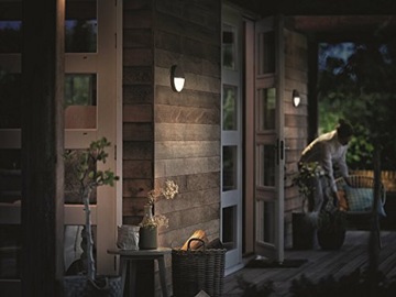 KINKIET OGRODOWY PHILIPS Z CZUJNIKIEM RUCHU