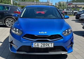 Kia Ceed III Hatchback Facelifting  1.5 T-GDI 160KM 2023 Kia Ceed wersja M z silnikiem 160KM 7DCT dostepny OD REKI 1.5 Benzyna, zdjęcie 3