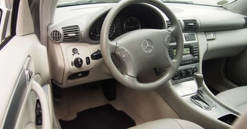 Mercedes Klasa C W203 Kombi T203 3.0 V6 (C 320 CDI) 224KM 2005 Mercedes-Benz Klasa C AVANGARDE Automat Skorzana Tapicerka Tempomat Szyber, zdjęcie 17