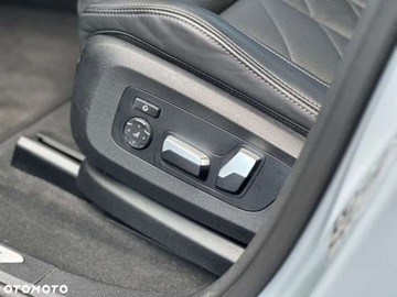 BMW X6 G06 SUV Facelifting 3.0 30d 298KM 2025 BMW X6 BMW X6 3.0 Diesel 299KM, zdjęcie 10