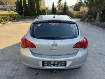 Opel Astra J Hatchback 5d 1.4 Twinport ECOTEC 100KM 2010 Opel Astra J 1.4 100KM|Klimatronik|LCD|Manual, zdjęcie 32