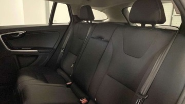 Volvo V60 I Kombi Facelifting 2.0 D2 DRIVE-E 120KM 2017 Volvo V60 F ra Vat 23 udokumentowany przebieg 2.0 Diesel 120KM, zdjęcie 10
