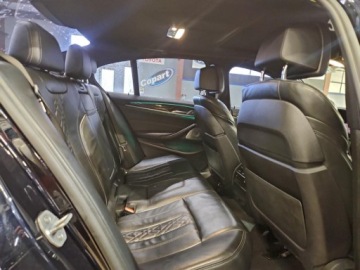 BMW Seria 5 G30-G31 2018 BMW Seria 5 2018 BMW M550XI 4.4 Benzyna 456KM, zdjęcie 9