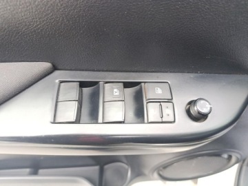 Toyota Hilux VIII Pojedyncza kabina 2.4 D-4D 150KM 2017 Toyota Hilux 2.4 D-4D Double Cab DLX 4x4 Toyota Hi, zdjęcie 28