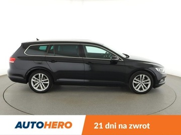 Volkswagen Passat B8 Variant 2.0 TDI BlueMotion SCR 150KM 2019 Volkswagen Passat DSG R-Line interior pack klima, zdjęcie 8