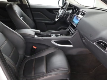 Jaguar F-Pace SUV 2.0 i4 250KM 2019 Jaguar F-Pace 25t AWD, Salon Polska, Serwis ASO, zdjęcie 8