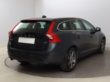 Volvo V60 I Kombi Facelifting 2.0 D2 DRIVE-E 120KM 2015 Volvo V60 D2 2.0, Serwis ASO, Skóra, Navi, Xenon, zdjęcie 4