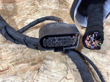 INSTALACE SVAZEK PORSCHE MACAN LEVÝ PŘEDNÍ 95B61290102