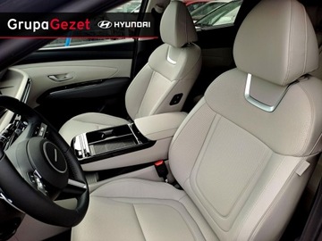 Hyundai Tucson IV SUV HEV Facelifting 1.6 T-GDI HEV 215KM 2025 Hyundai Tucson 215 KM HEV Platinum Tapicerka beżowa MMH Cypress Green Pear, zdjęcie 9