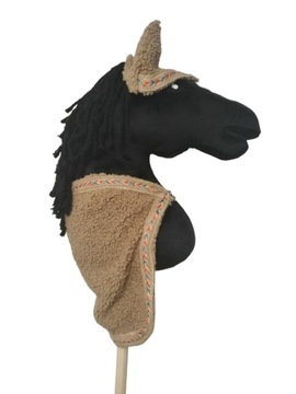 ZESTAW DLA HOBBY HORSE A3: DERKA I NAUSZNIKI - BEŻOWE FUTREKO, LAMÓWKA ETNO