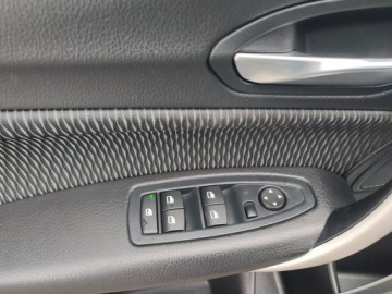 BMW Seria 1 F20-F21 Hatchback 5d Facelifting 2015 118d 150KM 2016 BMW 118 x-drive serwis ASO I wł. Zamiana, zdjęcie 12