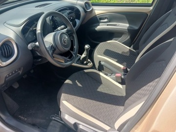Toyota Aygo X 1.1 VVT-i 72KM 2022 Toyota Aygo X 1.0 VVTi Style, zdjęcie 8