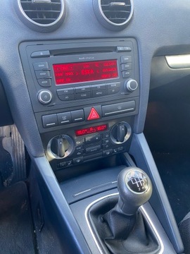 Audi A3 8P Hatchback 3d 1.6 102KM 2007 Audi A3 Attraction 1.6 Benzyna, zdjęcie 12