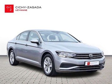 Volkswagen Passat B8 Variant Facelifting 2.0 TDI SCR 200KM 2022 Volkswagen Passat 2.0 TDi 200KM DSG7 Business SalonPL ASO NaviKameraTravel, zdjęcie 2