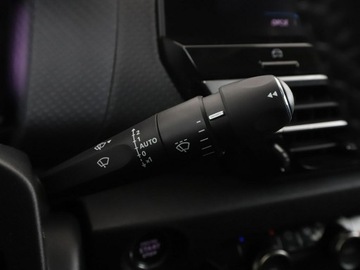 Citroen C4 III SUV 1.2 PureTech 130KM 2022 Citroen C4 automat full LED półskóra navi, zdjęcie 35