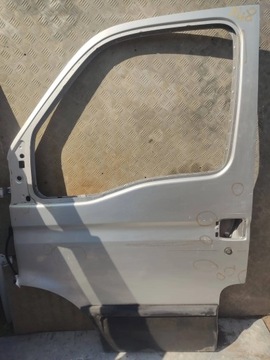 DVEŘE LEVÝ PŘEDNÍ IVECO DAILY 99-06R 148