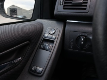 Mercedes Klasa B W245 170 116KM 2005 Mercedes B B 170 , Klima, Tempomat,ALU, zdjęcie 16