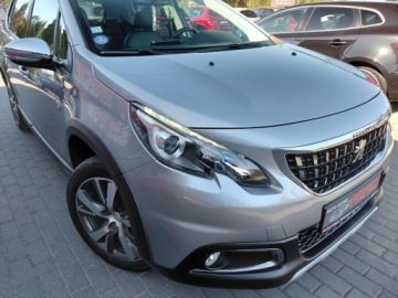 Peugeot 2008 I SUV Facelifting 1.2 PureTech 110KM 2016 Peugeot 2008 Panorama Navi Klimatronik Alu PDC Hak 1.2 Benzyna 110KM, zdjęcie 3