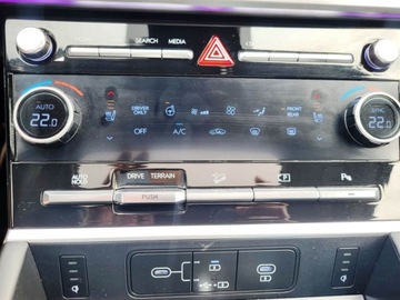 Hyundai Santa Fe IV SUV HEV 1.6 T-GDI HEV 230KM 2024 Hyundai Santa Fe FULL Opcja 7 osobowy 1.6 Hybryda 230KM, zdjęcie 17